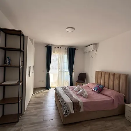 Cozy In Apartment Durres